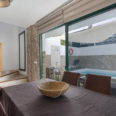 Sweet Playa Blanca Villa *